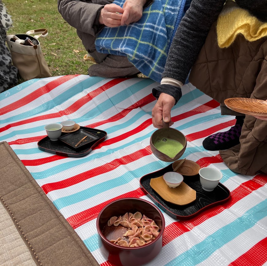 日本茶を愉しむ会（2025年3月）春の宴玉藻公園でお花見